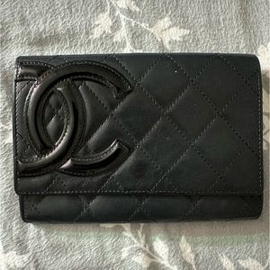 Beautiful chanel cambon wallet